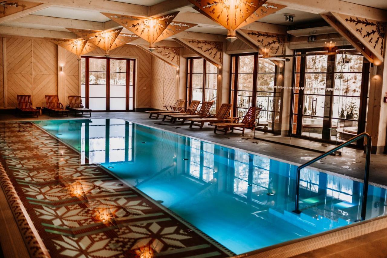Aries Hotel & Spa วีสวา ภายนอก รูปภาพ