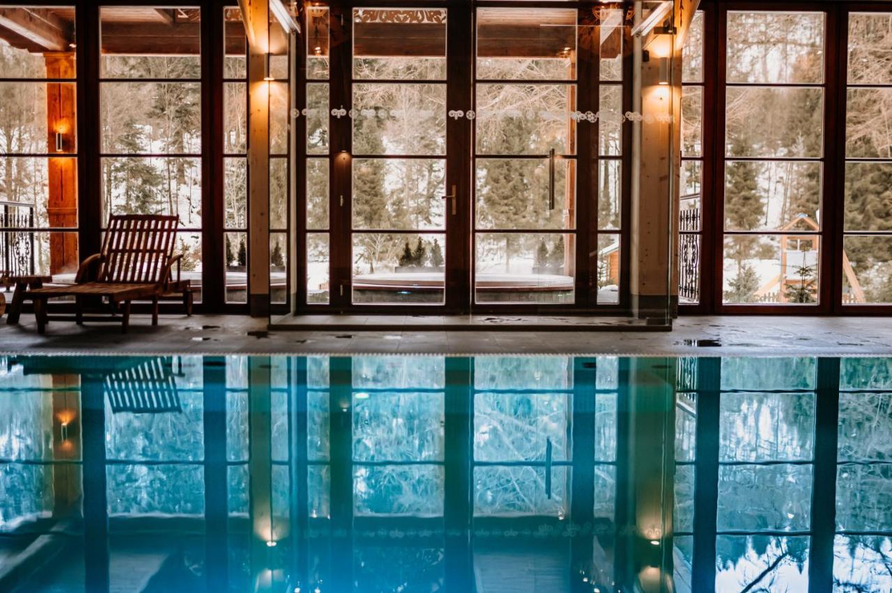 Aries Hotel & Spa วีสวา ภายนอก รูปภาพ